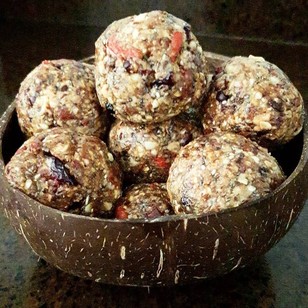 Homemade energy balls