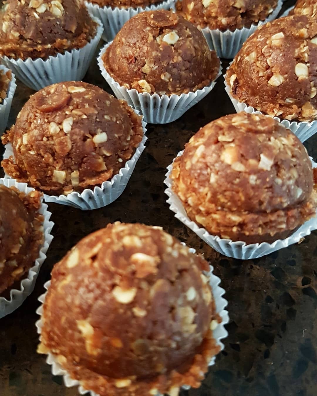 Protein energy bites